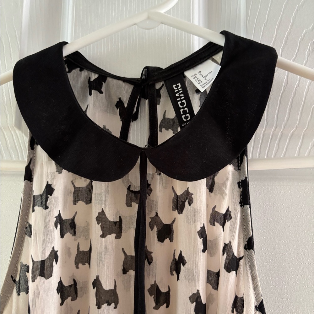 H&M Black and Cream Sleeveless Blouse